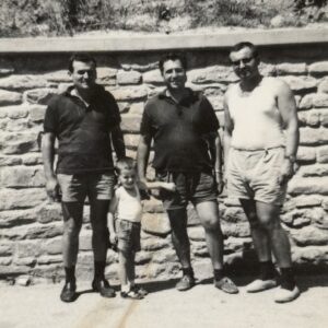 Lo zio Paolo e il babbo a Gattaia
