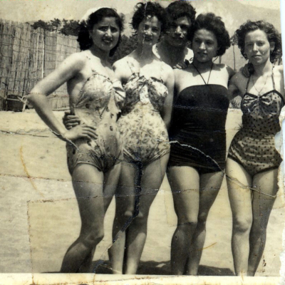 Viareggio con amivhe 1956